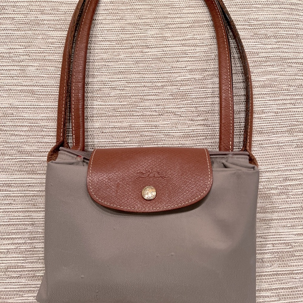 Longchamp Le Pliage Large Nylon Shoulder Tote Light Grey - Used
